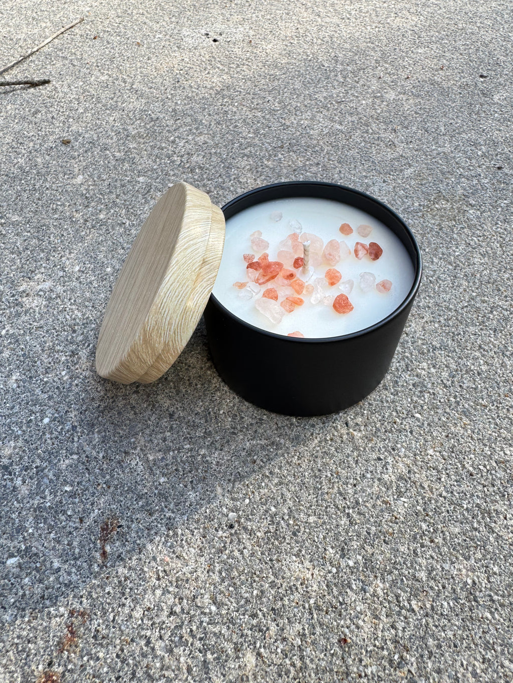 La Mer candle — ocean breeze, coconut, orchid — Bees & Botany