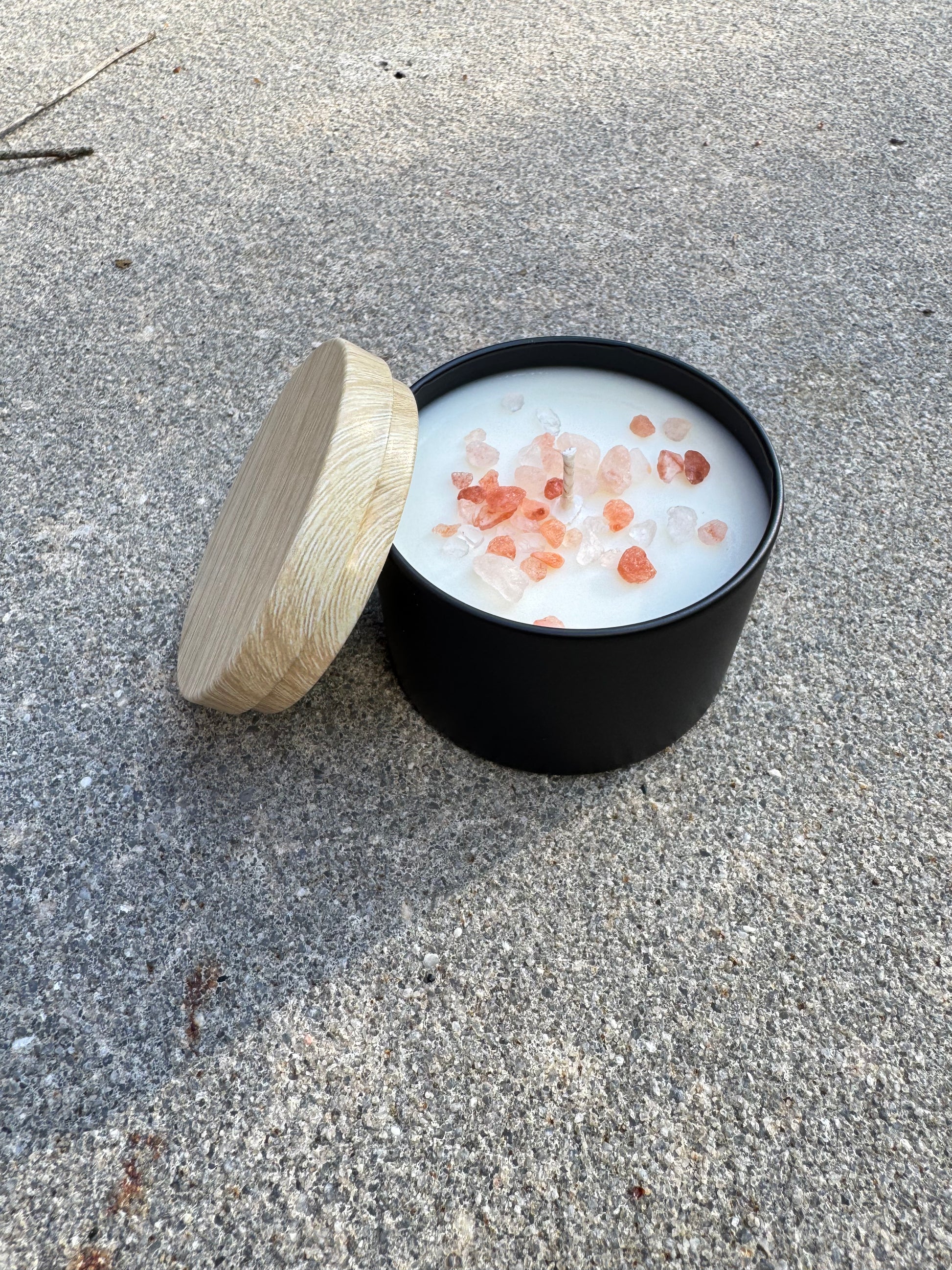 La Mer candle — ocean breeze, coconut, orchid — Bees & Botany