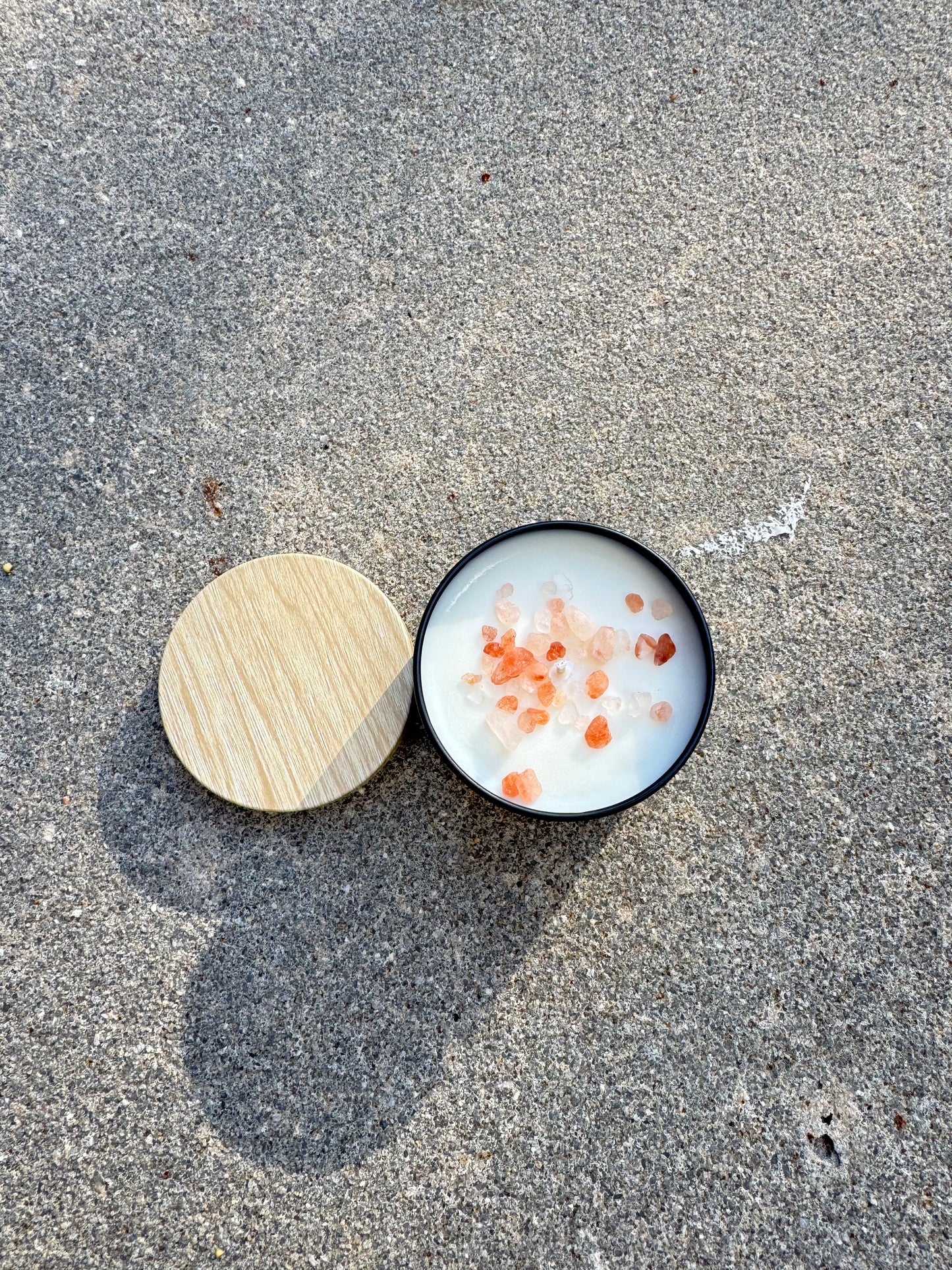 La Mer candle — ocean breeze, coconut, orchid — Bees & Botany