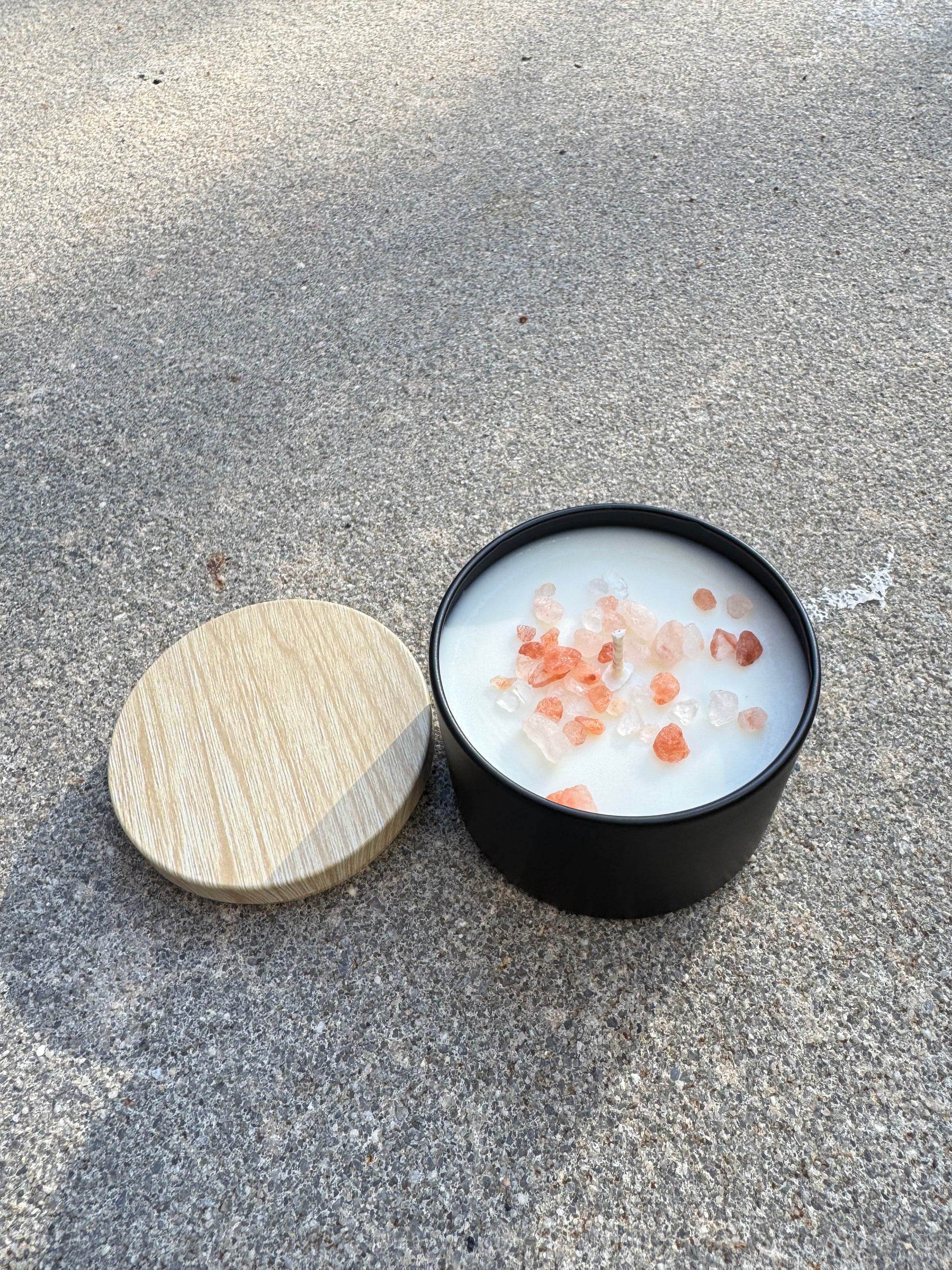 La Mer candle — ocean breeze, coconut, orchid — Bees & Botany